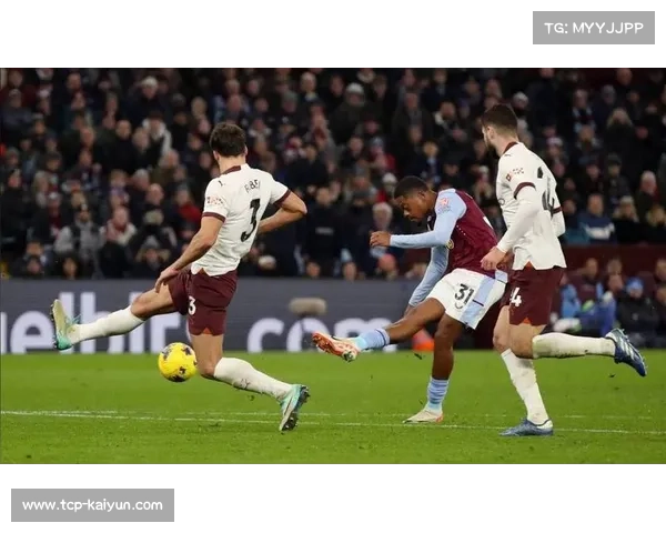 英超第六轮阿斯顿维拉主场三比一击退富勒姆沃特金斯冷静挑射建功